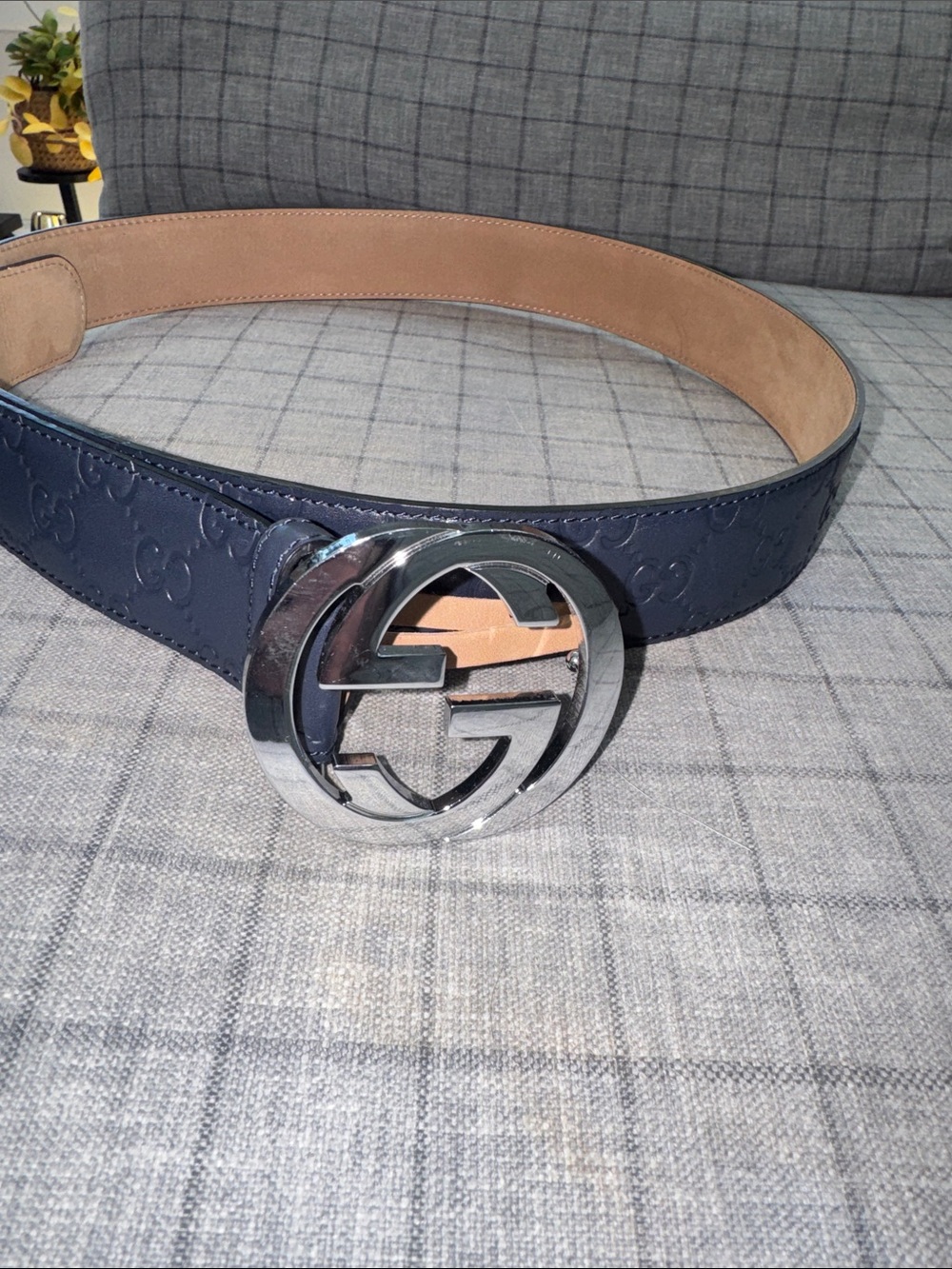 Gucci Dark Navy Leather Men’s Belt with Silver Double-G Buckle